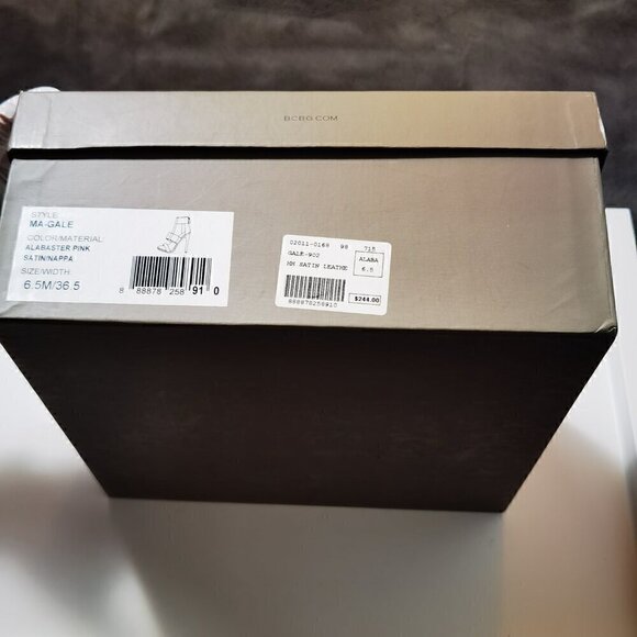 BCBGMAXAZRIA Satin Bow Heels size 6.5 - Picture 2 of 7
